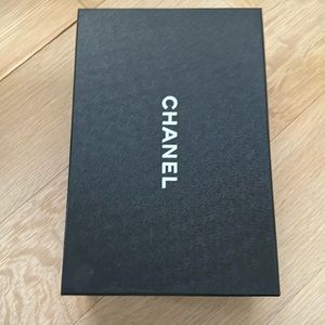 Chanel shoe box